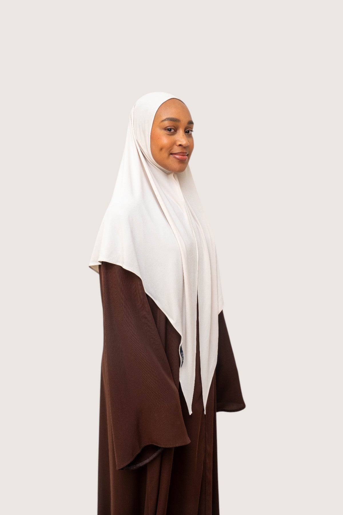 Signature Triangle Scarf | Qamhi
